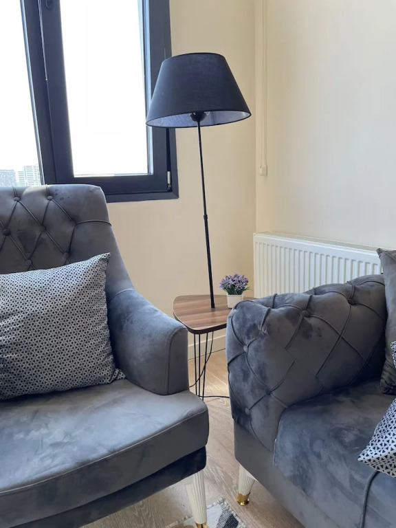 1 Bedroom Apartment High Floor City View