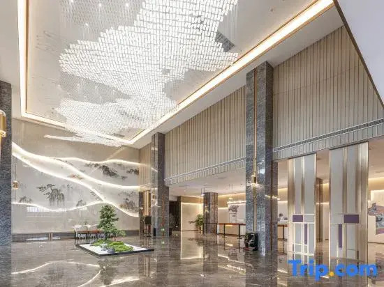 Elong Hotel (Bayi Road Underground Commercial Street, Jiangyuan Middle Road, Golmud)