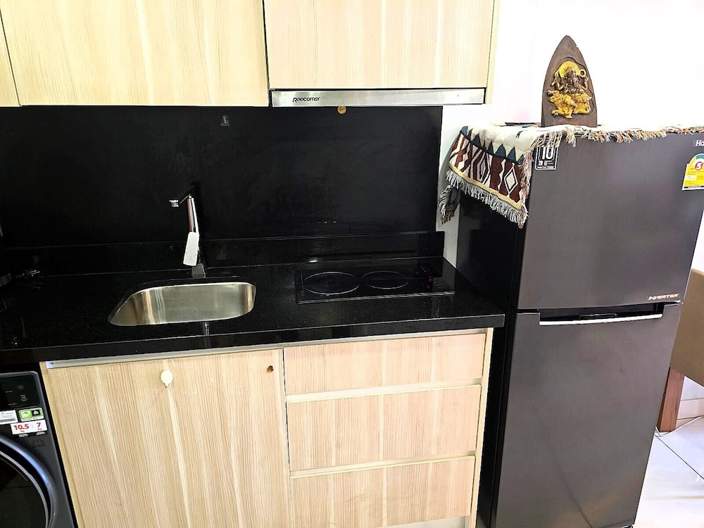 Budget Studio Condo With Resort-style Pool - Laguna Beach Resort 1, Jomtien