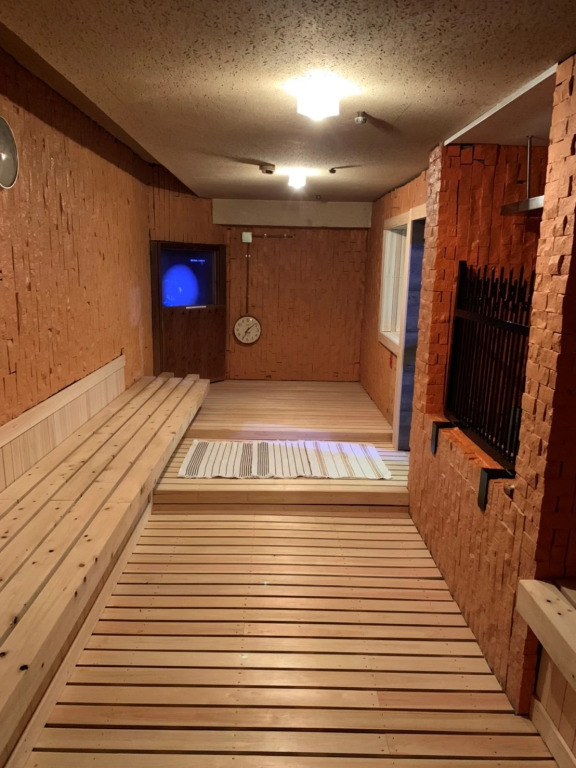 Capsule Hotel 310