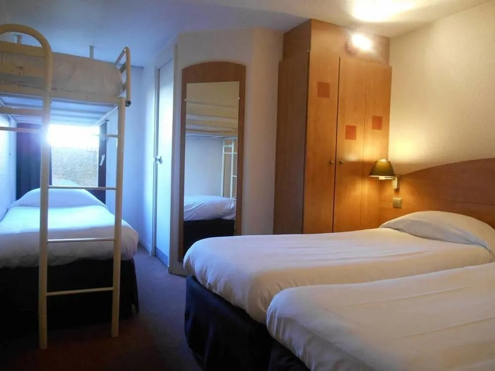 Mondhotel Chelles