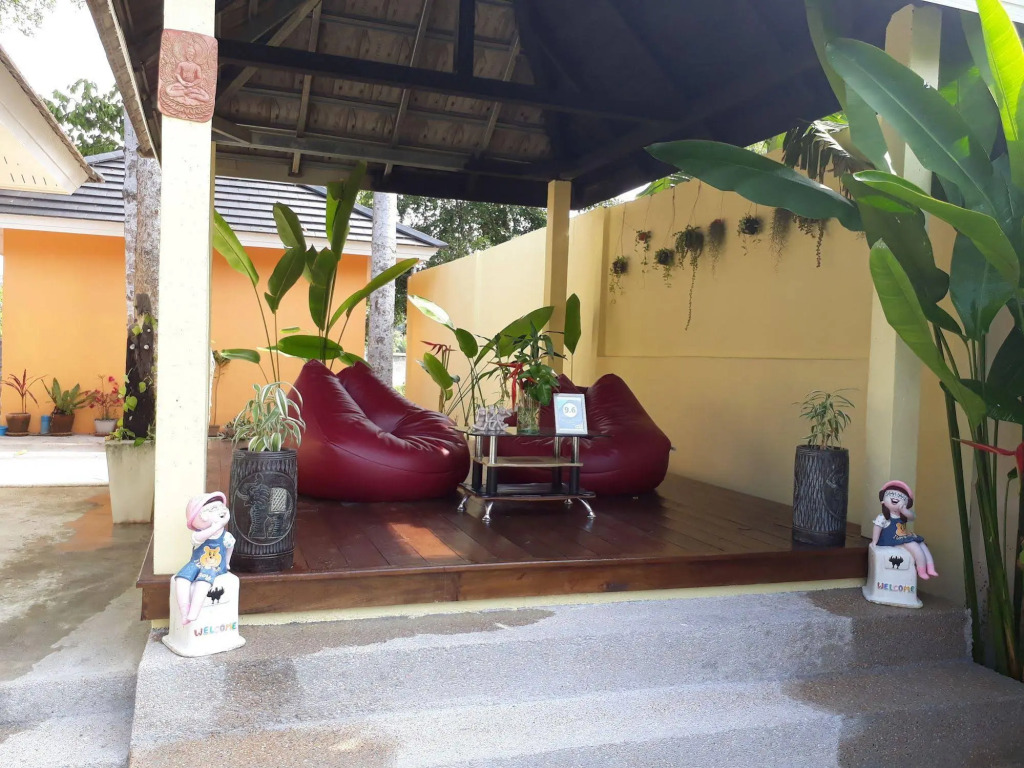 Khanom Garden Suite