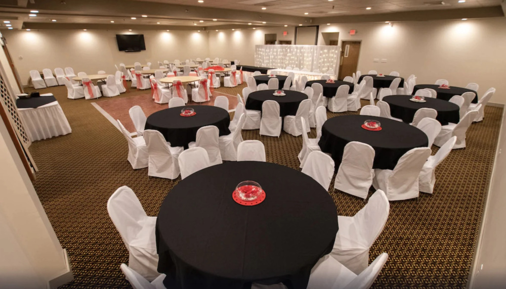 Tawas Bay Beach Resort & Conference Center
