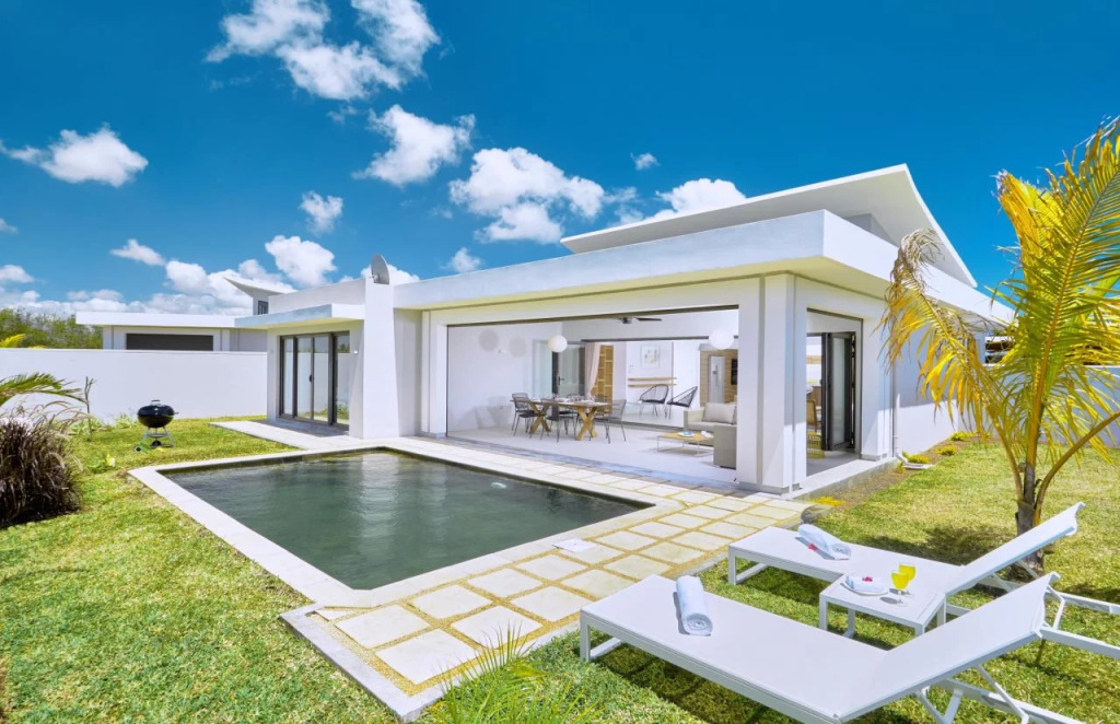 Corail Bleu 3-Bedroom Private Pool Villa by LOV Mauritius