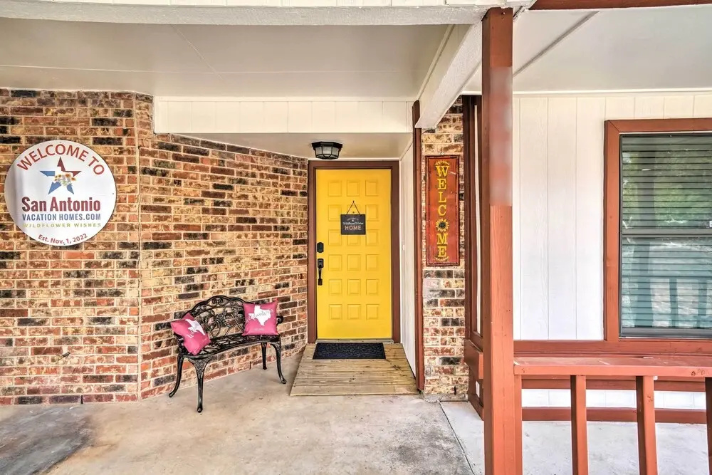 San Antonio Home w/ Hot Tub & Arcade Games
