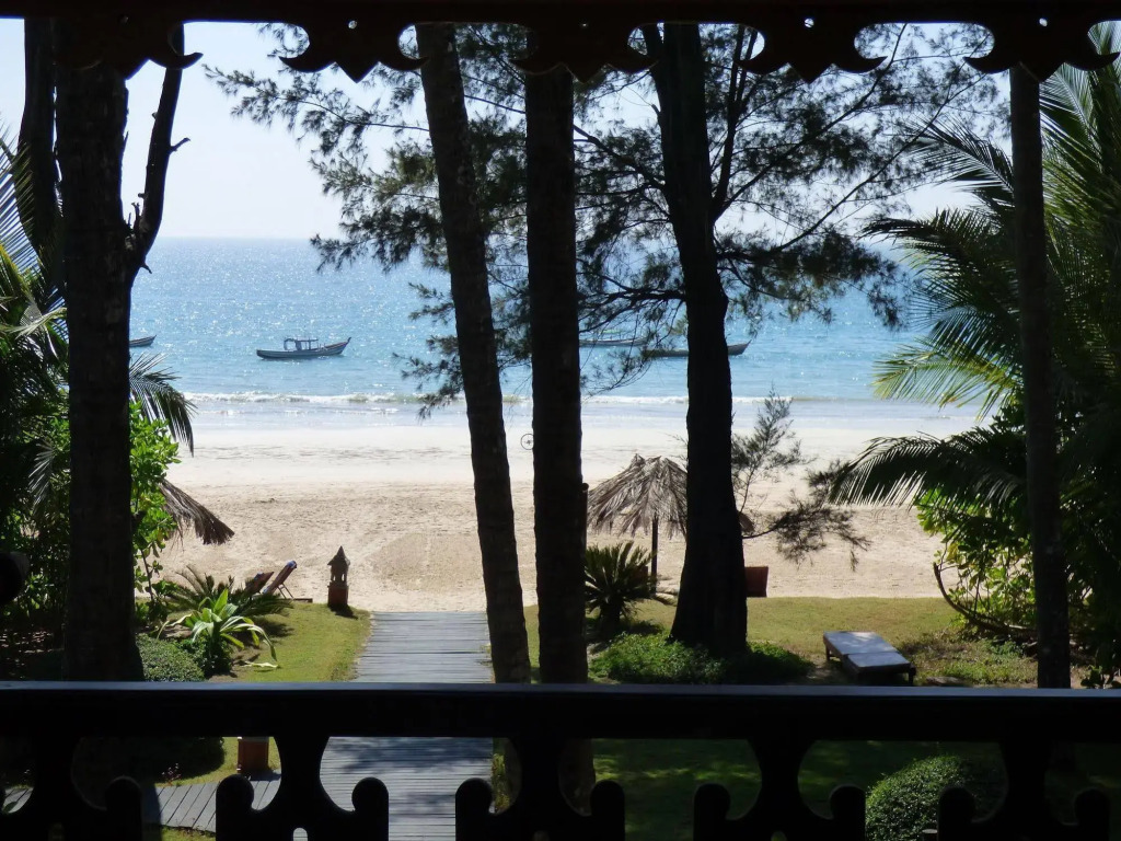 Amazing Ngapali Resort