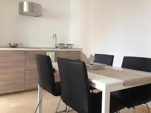 La Valeriana Farm Apartments