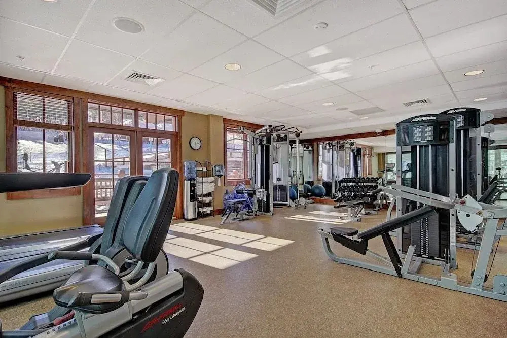 One Ski Hill Place S8322