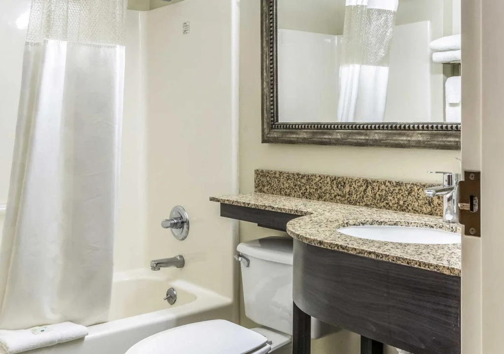 Quality Inn South