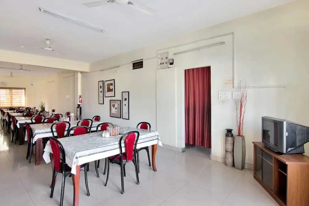 SilverKey 20008 Executive Stays Madhapur