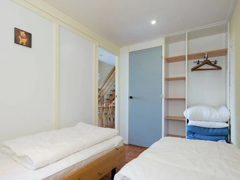Pleasant Holiday Home With Fenced Terrace, Garden, Barbecue