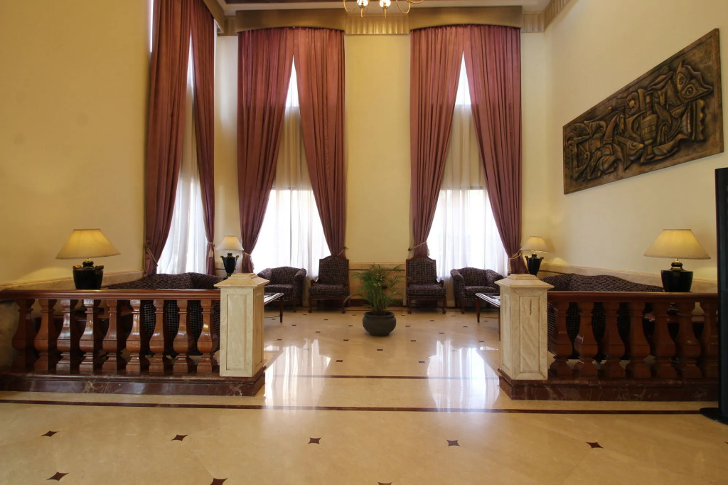 Beverly Hotel