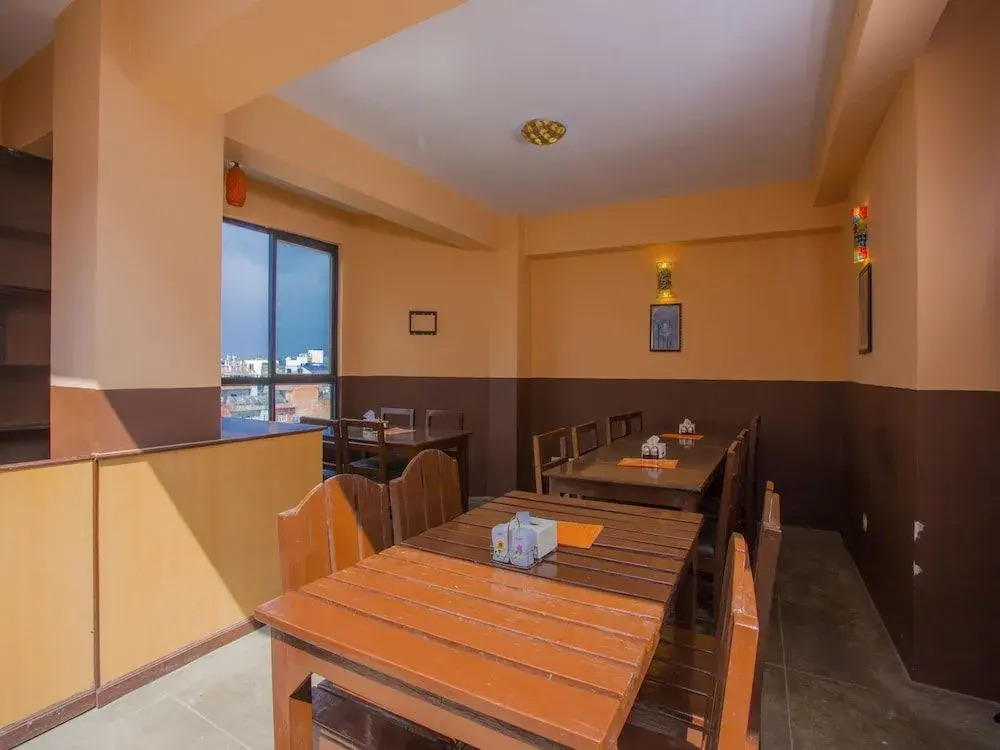 OYO 158 Hotel Premium