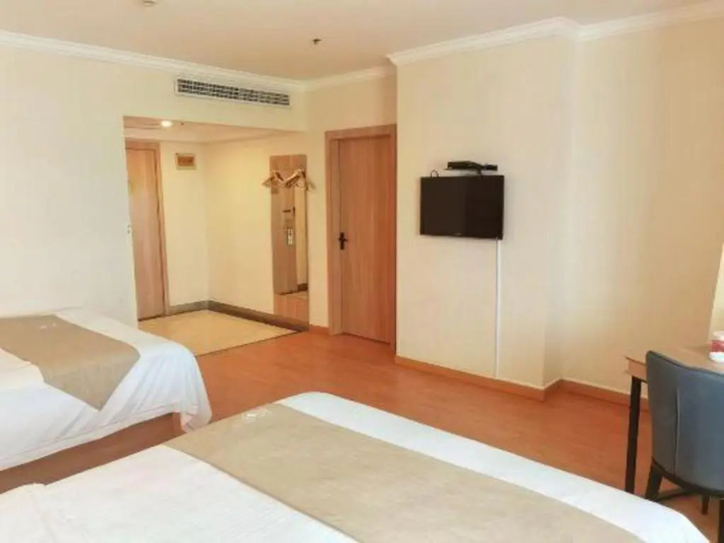 GreenTree Inn Jiangsu Suzhou Kunshan Shimao Plaza Hotel