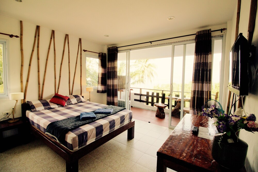 Sairee View Resort