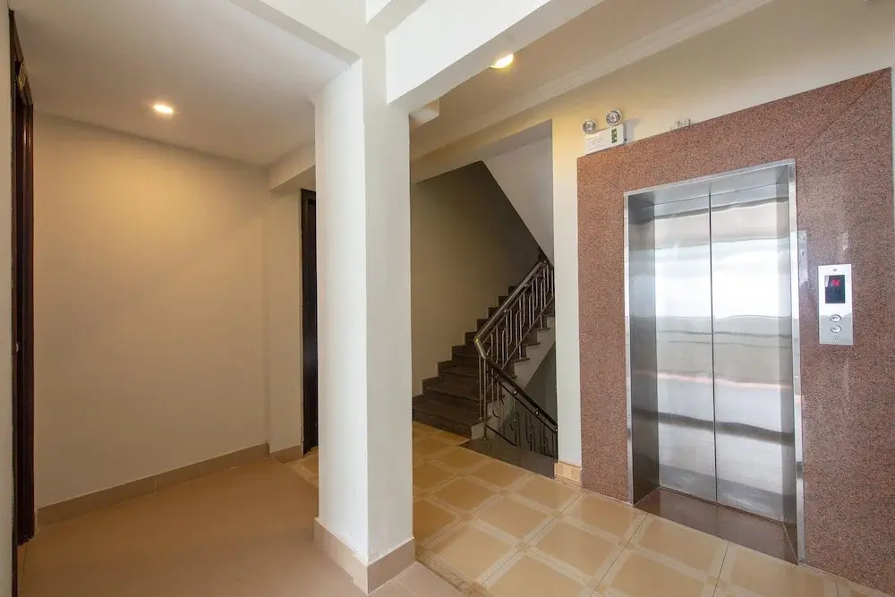 Nhue Giang Hotel by OYO Rooms