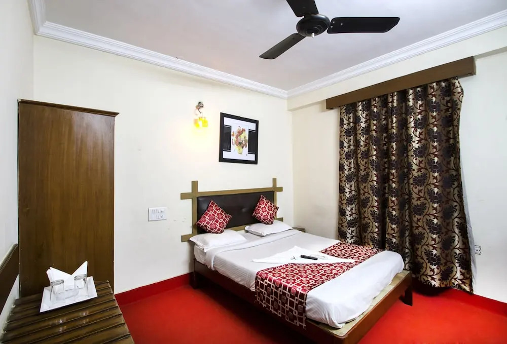 Hotel Rainbow Sapphire