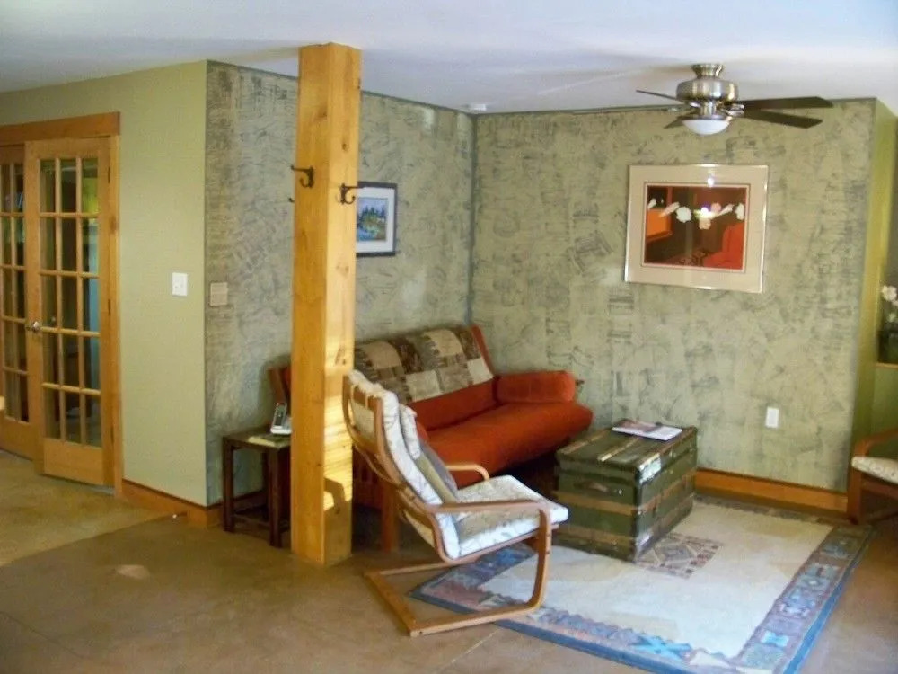 Mistisos Place