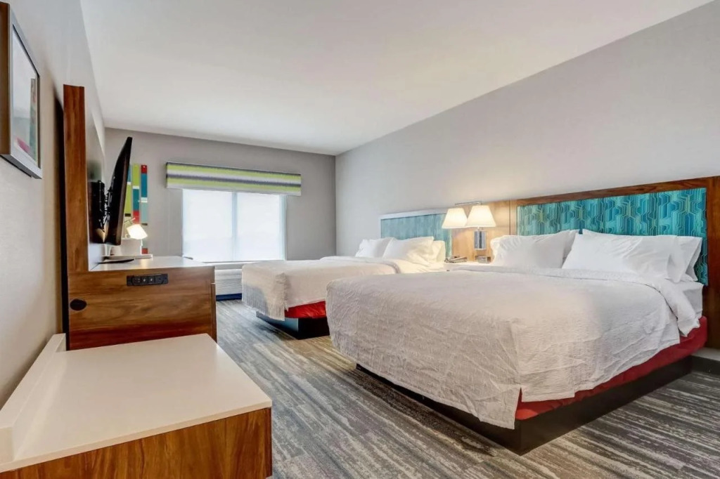 Hampton Inn & Suites Cincinnati Midtown Rookwood