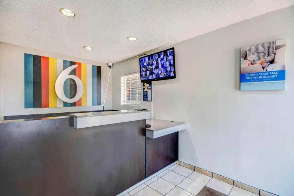 Studio 6 Extended Stay - Ocean Springs, MS