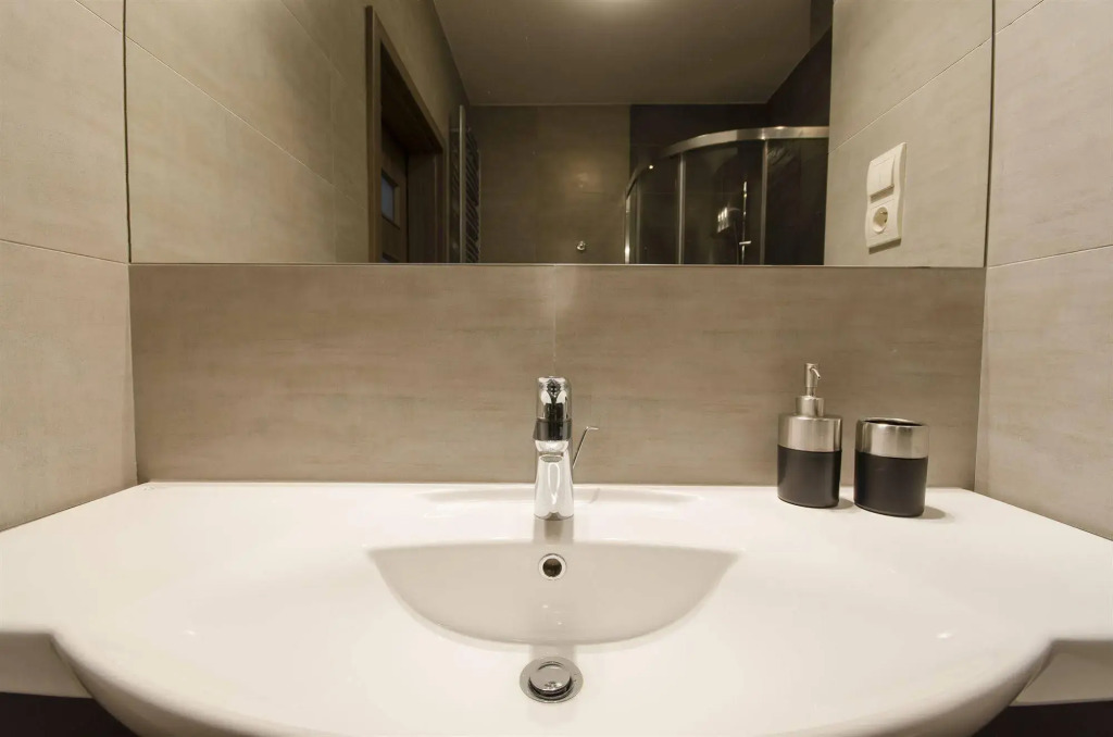 Angel City Center Krakow Aparthotel
