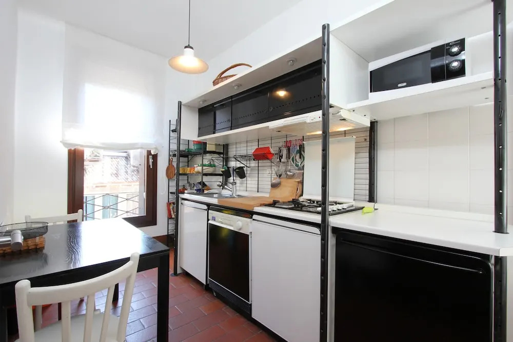 City Apartments - Leonardo