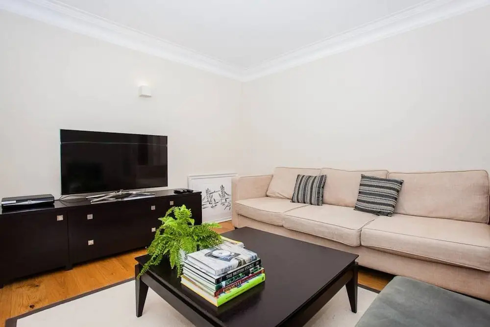 Luxury 2 Bed Mayfair Apartment
