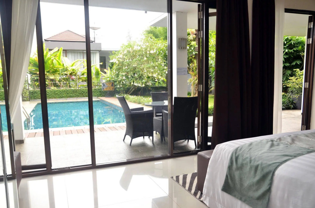 Breeze Blows City View Villa 4 Bedrooms and 1 Familly Bedroom With a Private Heated Swimming Pool and a Billiard Table