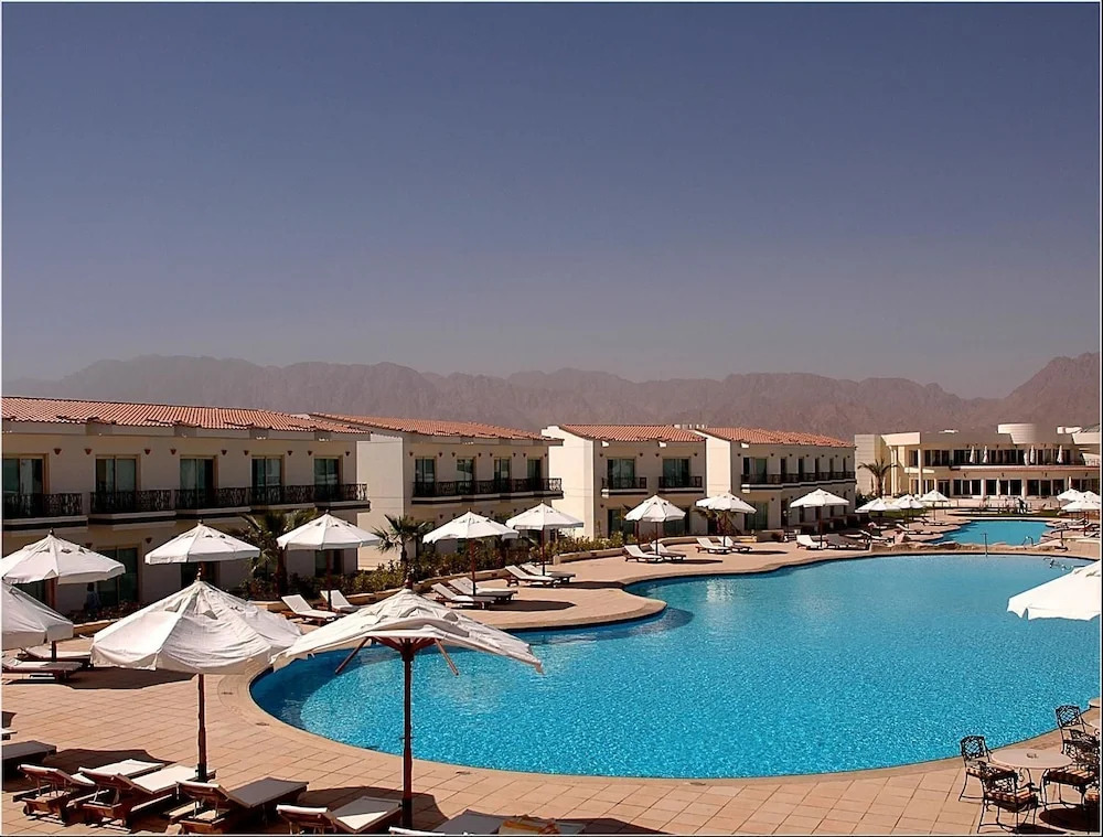 Elaria Beach Resort