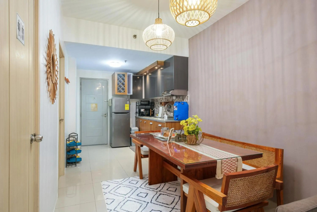 2-Bedroom QC SM North EDSA Condo Pool