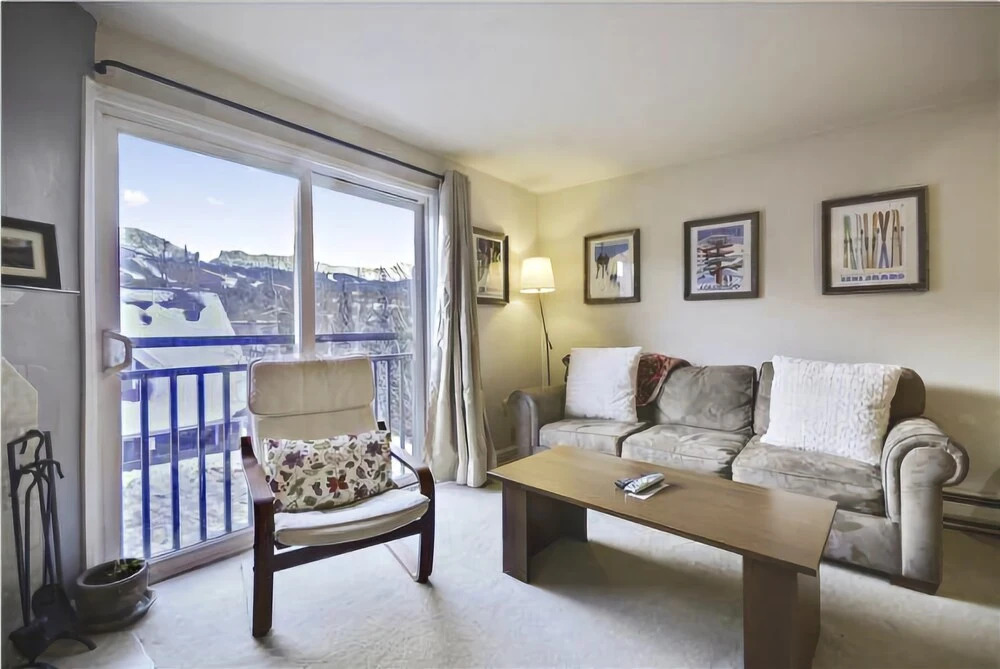 Tannhauser II 7 - 1 Br Condo