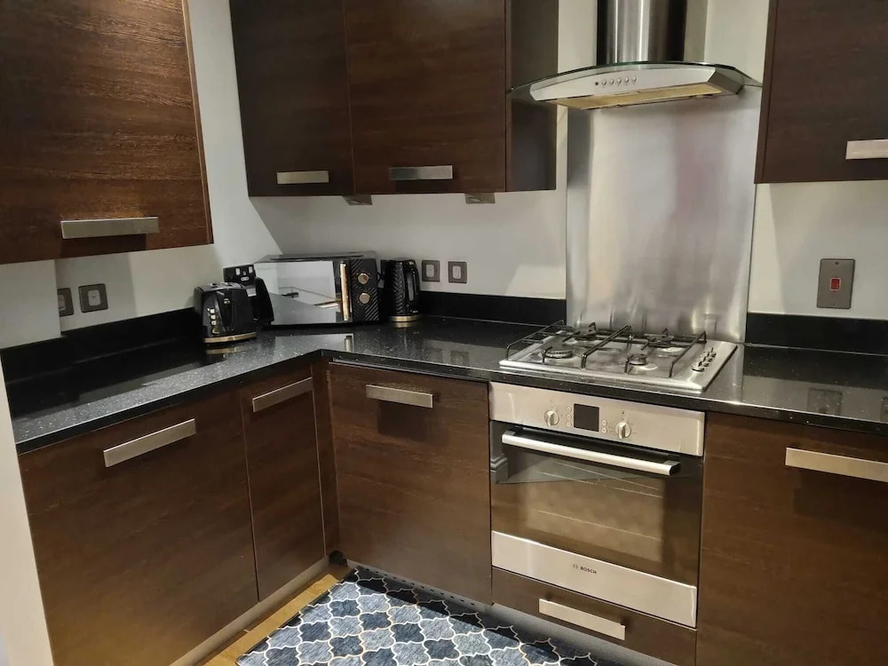 This is a two Bedroom Apartment Right in the Centre of Birmingham new Street
