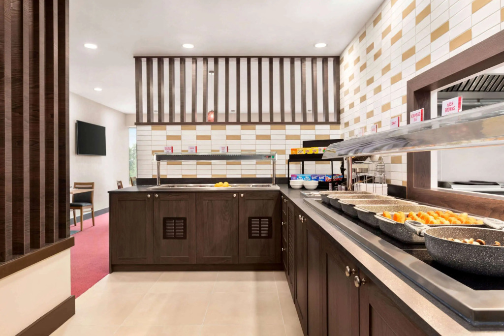 Ramada by Wyndham Cobham