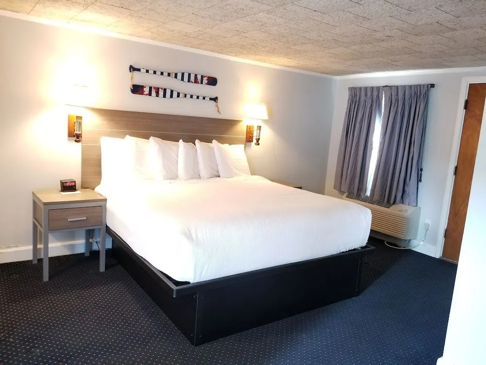 Olde Tavern Motel and Inn - Cape Cod