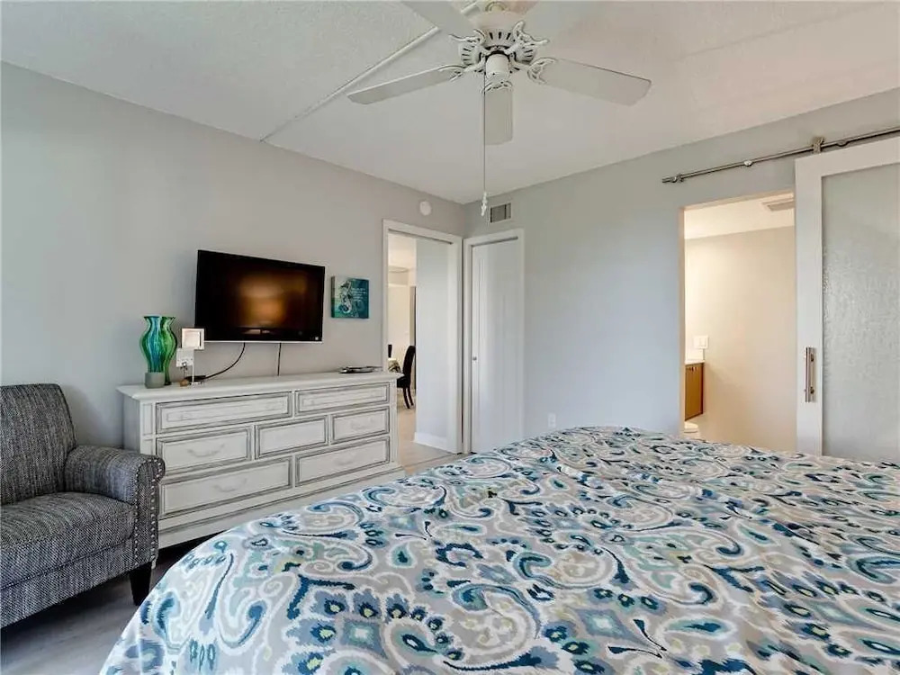 Inlet 21 - Two Bedroom Condo