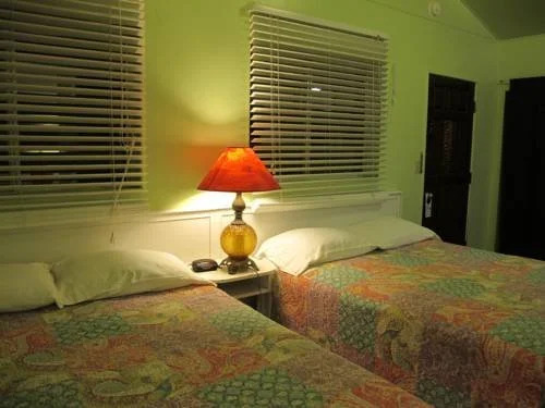 Motel Del Rogue