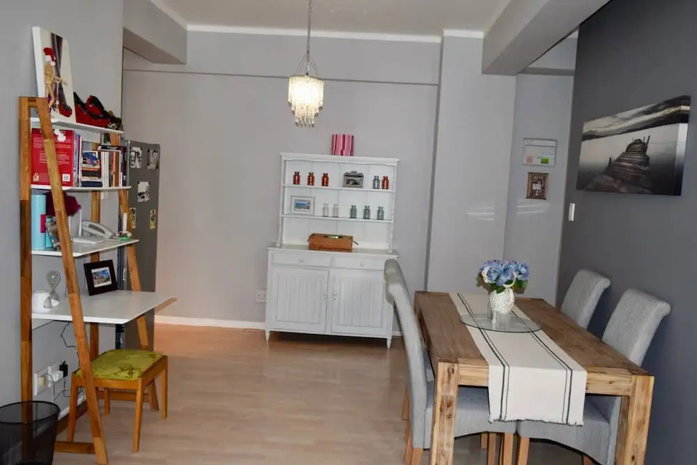Beautiful Apartment in The Piazza With Pool and Gym