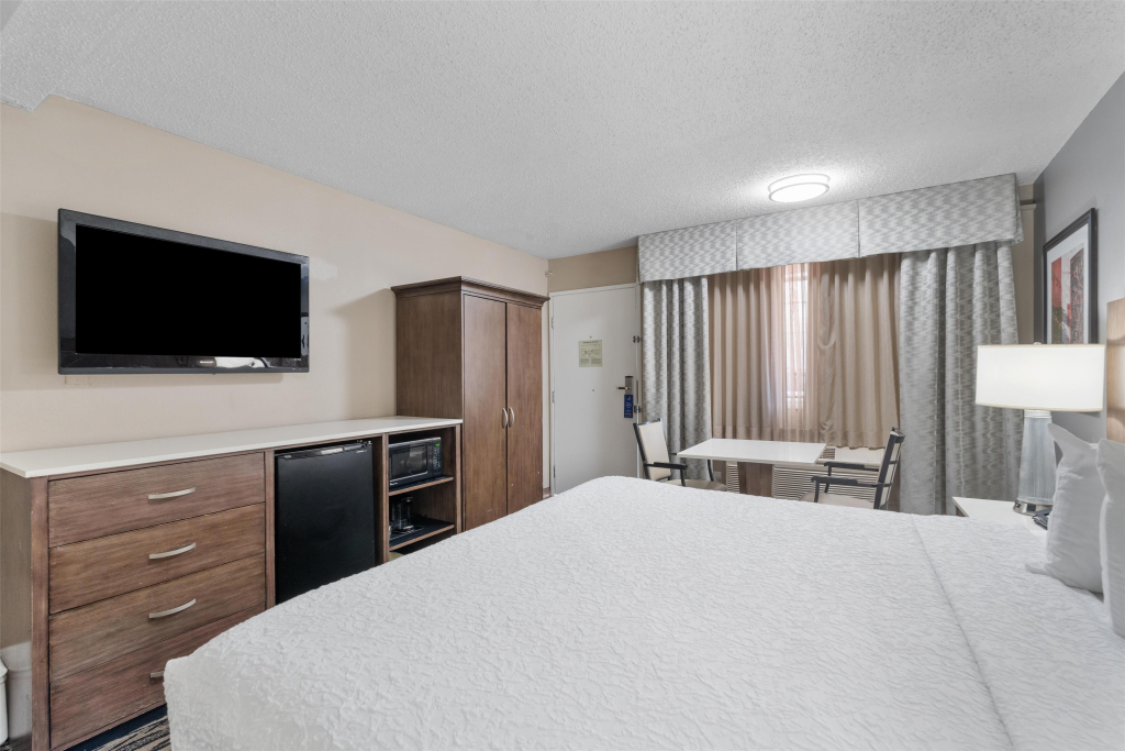 Best Western Los Alamitos Inn & Suites
