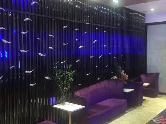 18 Boutique Hotel (Zhangzhou Qiloucheng Ligang Commercial Street)