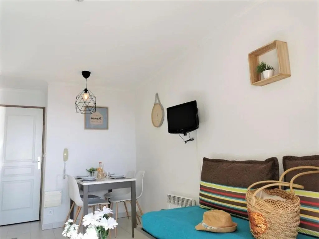 Appartement Cannes la Bocca, 1 pièce, 4 personnes - FR-1-609-5