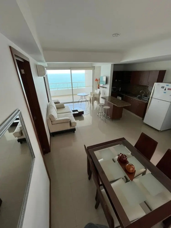 2P1-15 Apartamento frente al mar