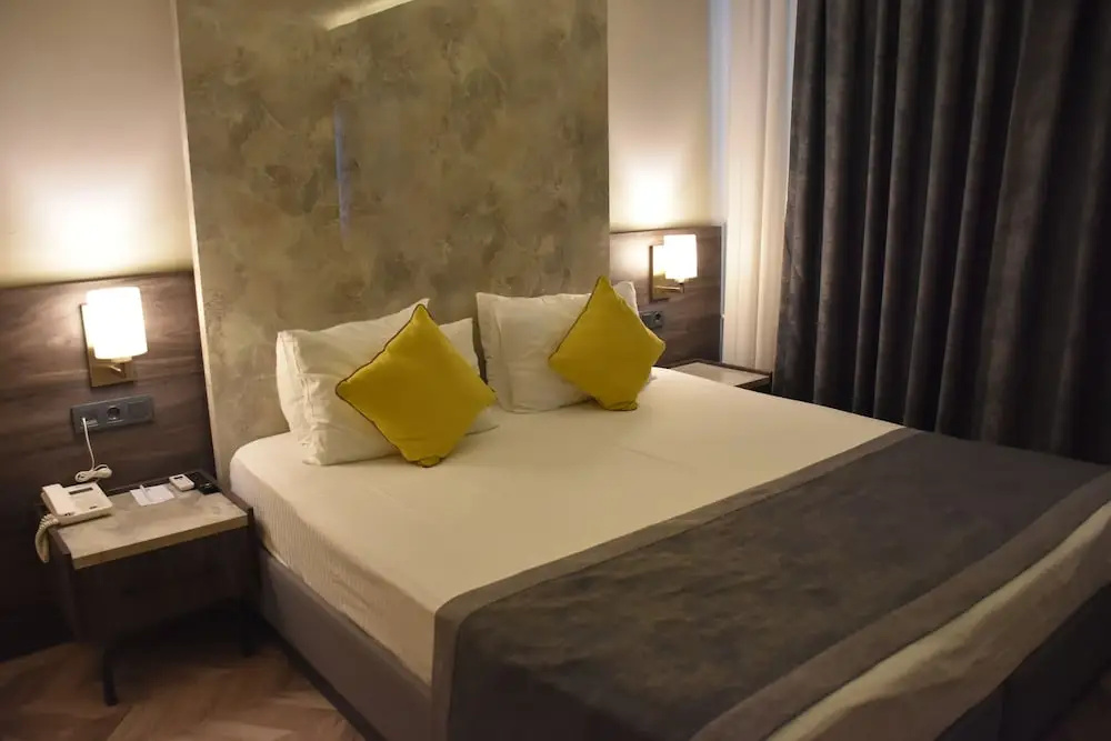 Segmen Hotel