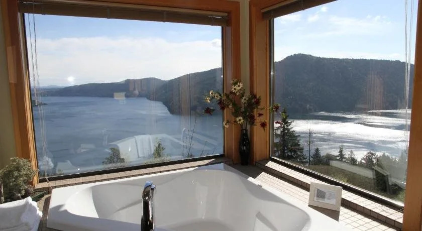 Moon Water Lodge