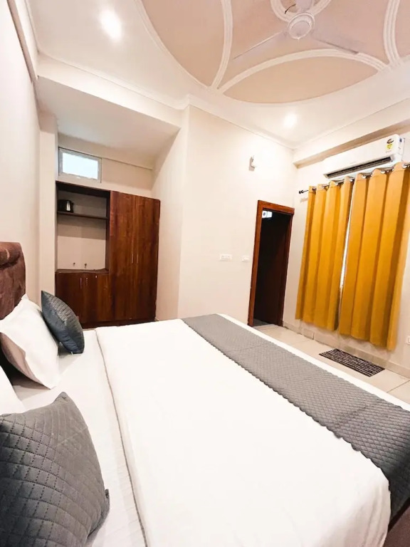 Hotstel Rishikesh,Tapovan