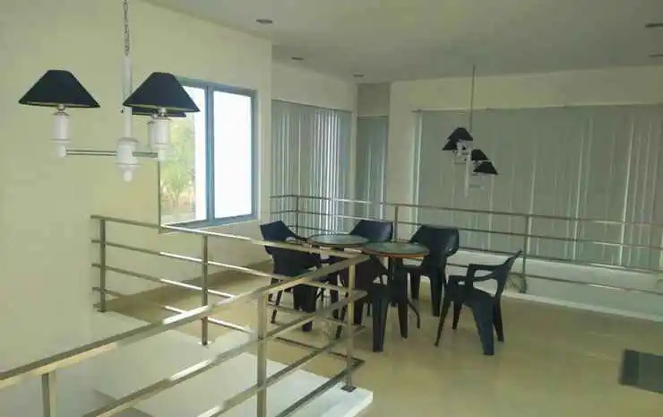 Villa Kaca