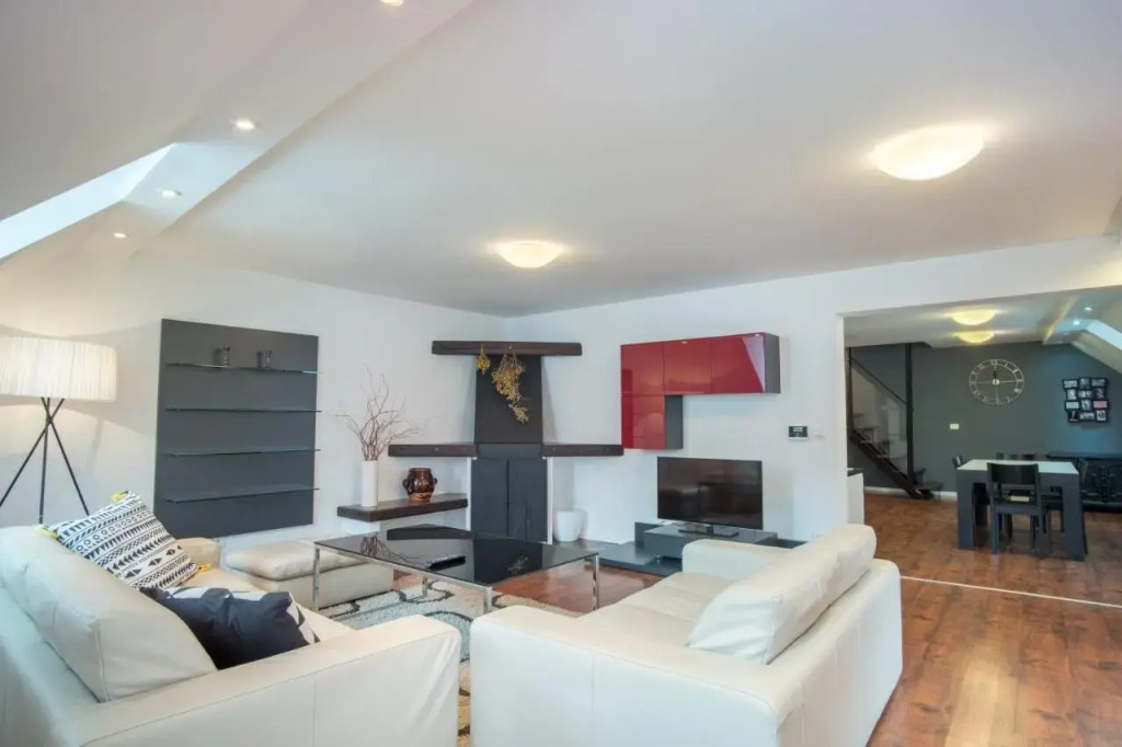 Old town 3 bedroom presidential loft