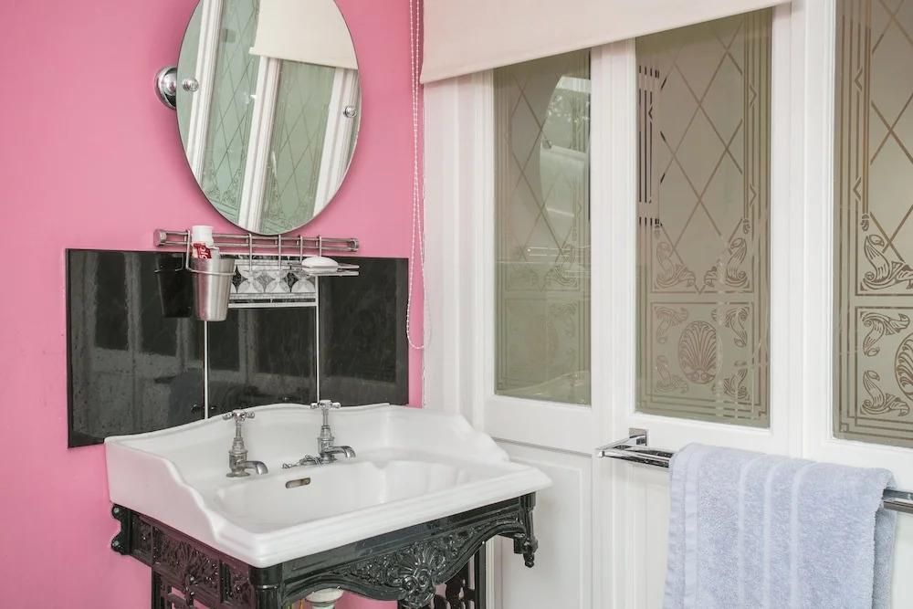Spacious 3 Bedroom House In Dulwich