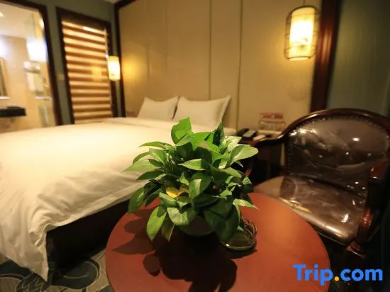 The Tophams Hotel Suez