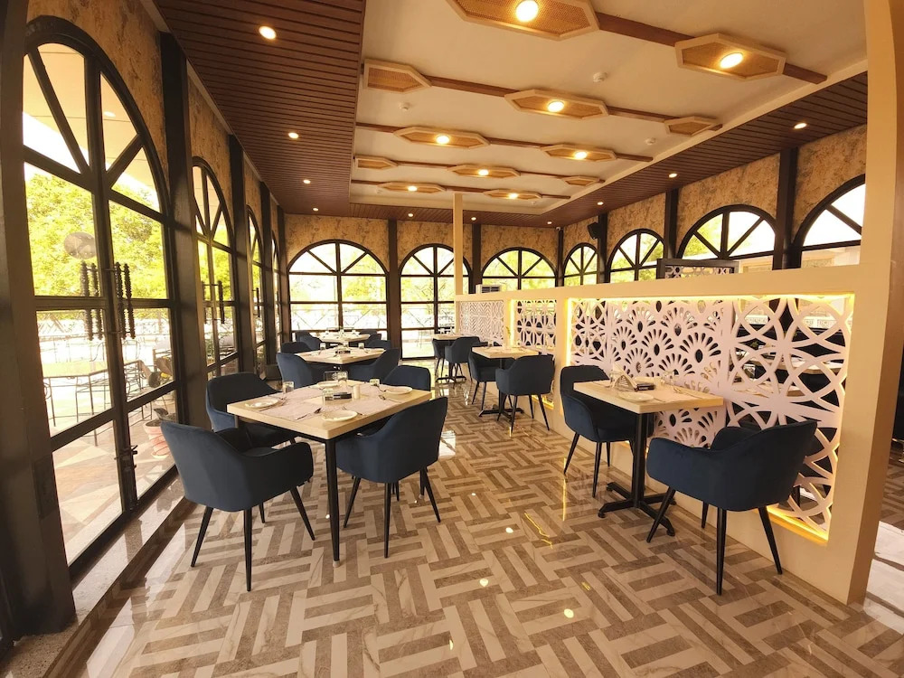Hotel The Bundela - Khajuraho, Madhya Pradesh