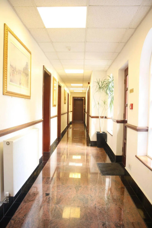 Kings Paget Hotel
